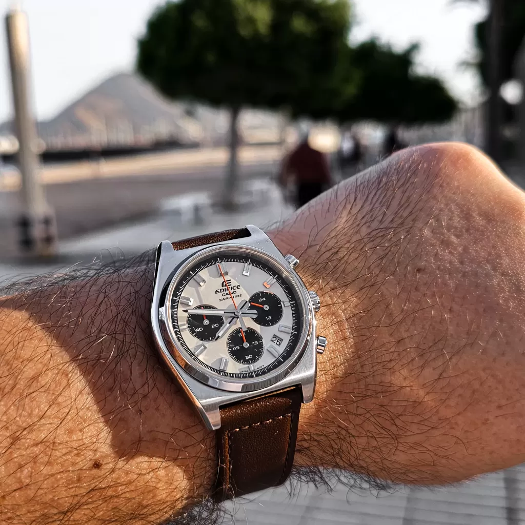 Casio Efb 730L 7AV Wrist Shot