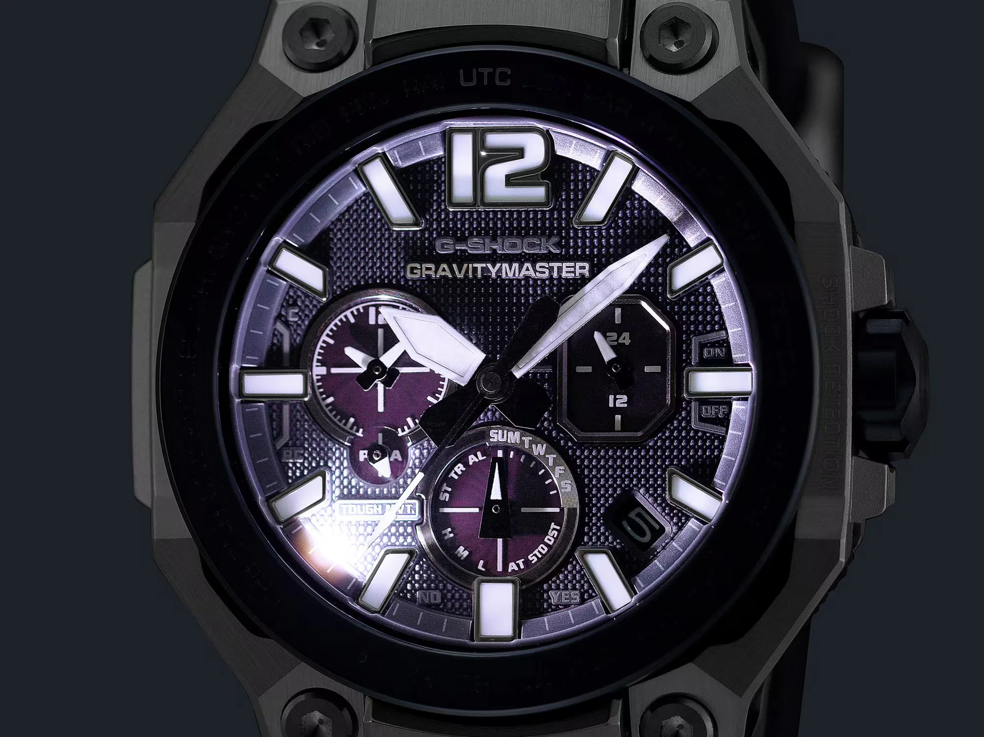 Casio G-Shock GWR-B3000 Super Illuminator LED dial light