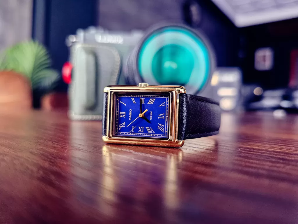 CASIO LTP-B165GL-2BV 腕時計