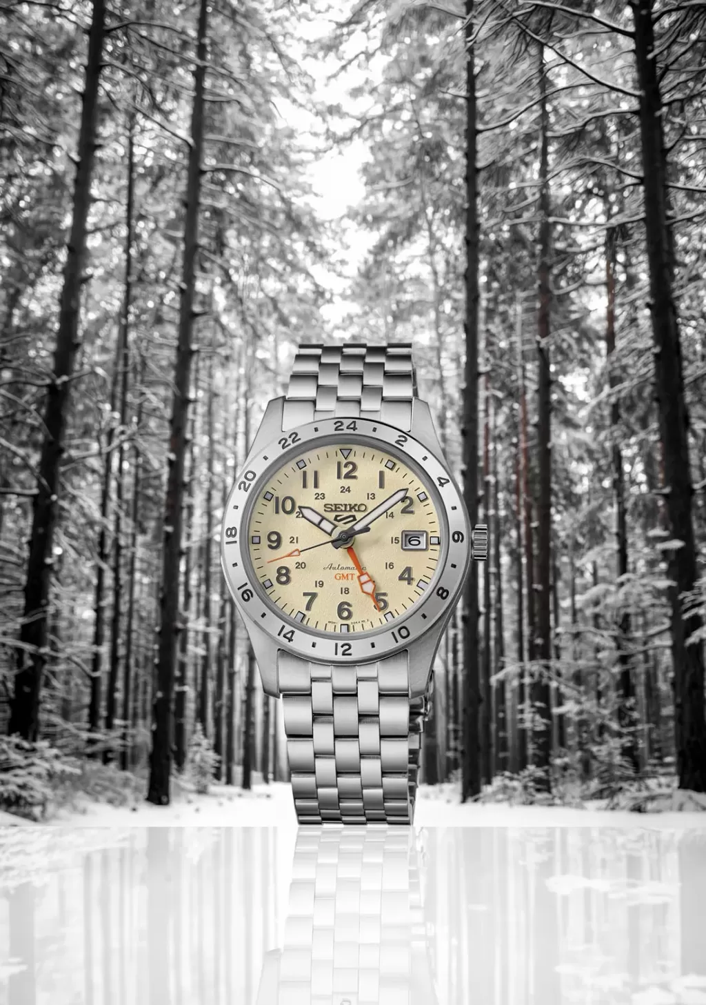 Seiko 5 Sports Field GMT HDB002K1 avec cadran ivoire