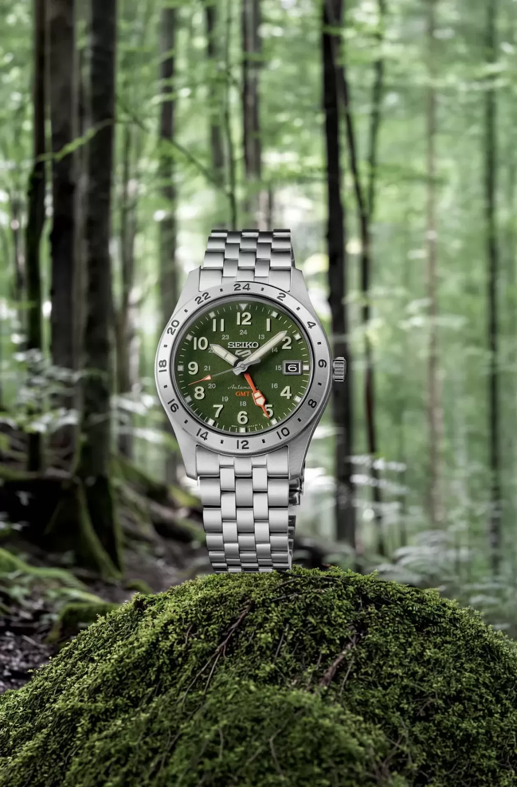 Seiko 5 Sports Field GMT HDB001K1 avec cadran vert