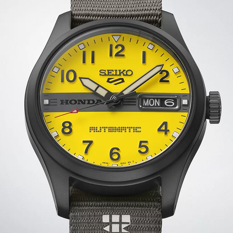 Esfera amarilla del reloj Seiko HDB010 Motocompo