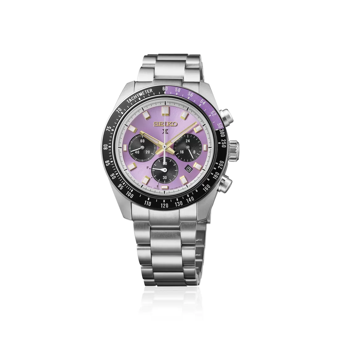 Three-quarter profile of the Seiko Prospex Speedtimer HBJ005 on its steel bracelet