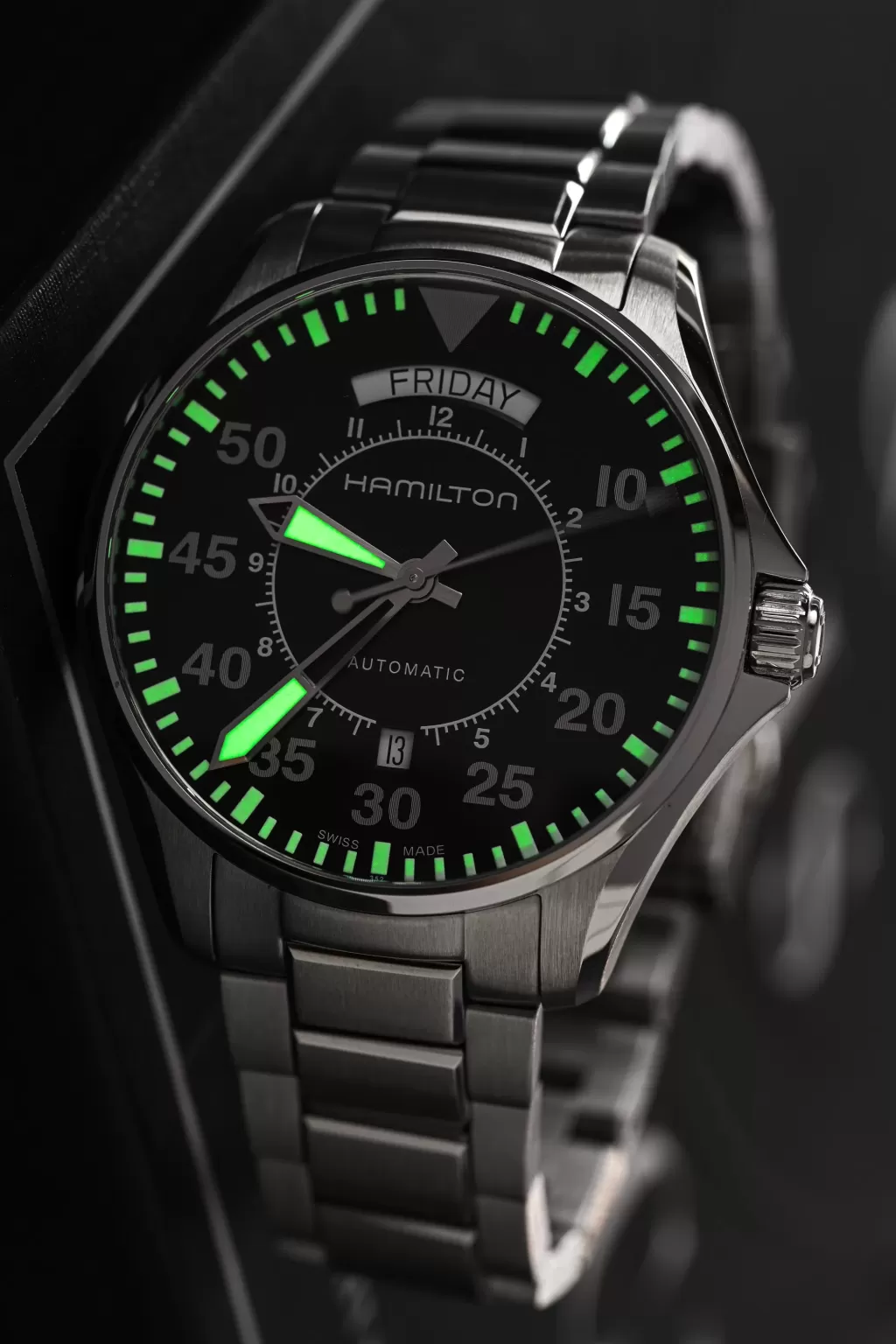 Green lume on the Hamilton Cooper hands and minute markers in the dark